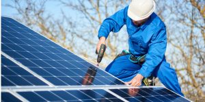 Installation Maintenance Panneaux Solaires Photovoltaïques à Lignairolles